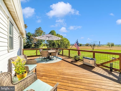 2684 Lydia Ct, Adamstown, MD 21710 - photo 7