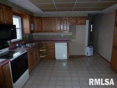 1334 Rutledge Dr, Lincoln, IL 62656 - photo 7