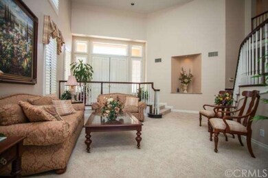 RELAX IN YOUR LUXURIOUS LIVING ROOM!