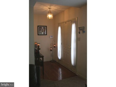 1802 Coventry Pointe Ln, Pottstown, PA 19465 - photo 2