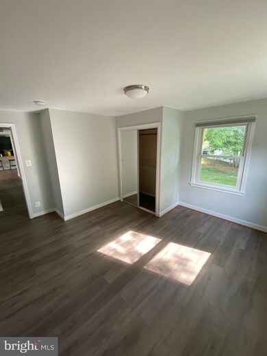 325 Cedar Ln, Annapolis, MD 21403 - photo 4