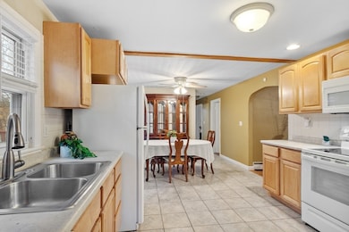 14 Mary Ann Dr, Worcester, MA 01606 - photo 7