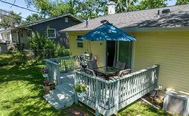 2801 Muriel Dr NW, Cedar Rapids, IA 52405 - photo 2