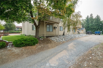 256 5th St NE, East Wenatchee, WA 98802 - photo 3