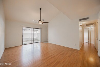 2141 E Kirkland Ln unit 4, Tempe, AZ 85281 - photo 5