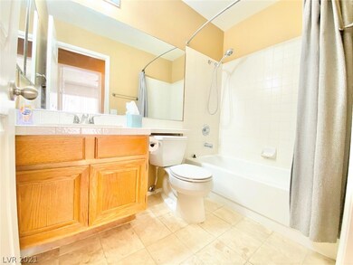 3209 Shallow Point Cir, Las Vegas, NV 89117 - photo 6