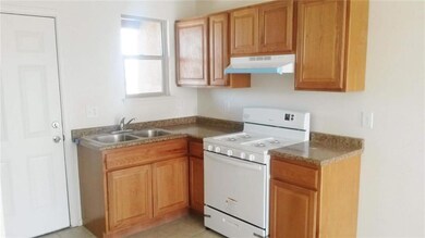 4026 Lincoln Ave unit B, El Paso, TX 79930 - photo 5