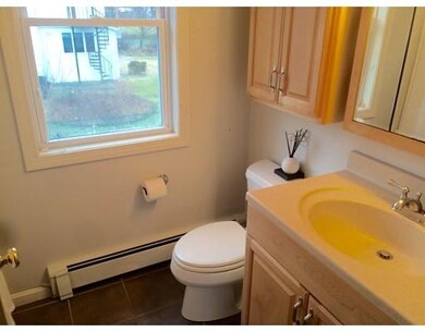 37 Ode St unit 37, Waltham, MA 02451 - photo 7