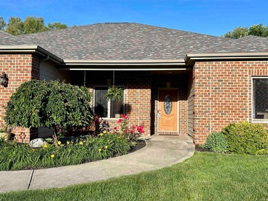 9836 Forest Creek Dr, Fort Wayne, IN 46835 - photo 2