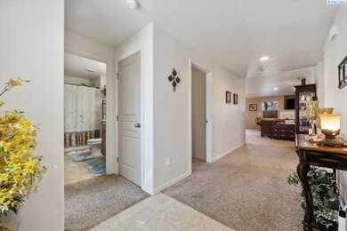 1007 S Keller Place, Kennewick, WA 99338 - photo 3