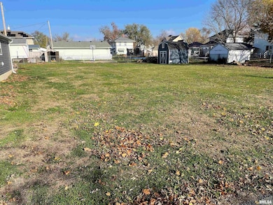 00 3rd St, Dewitt, IA 52742 - photo 2