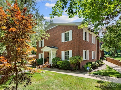 1411 Kensington Rd unit C1, Hendersonville, NC 28791 - photo 2