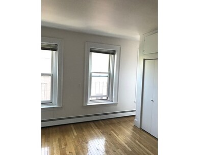 114 Saint Botolph St unit 2, Boston, MA 02115 - photo 3