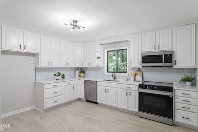 2905 Scuppernong Ln, Durham, NC 27703 - photo 5