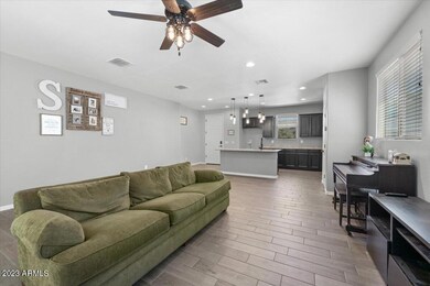 07-Family Room