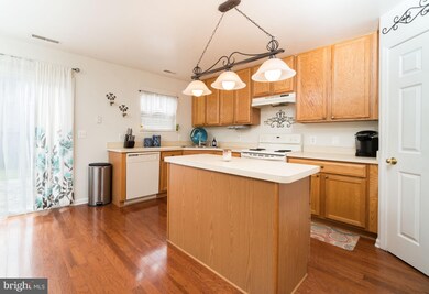 675 Hunting Fields Rd, Middle River, MD 21220 - photo 6