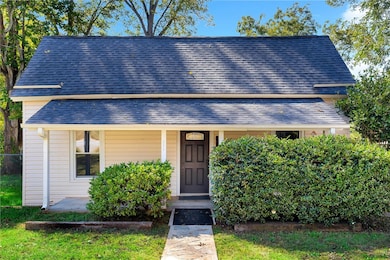 202 Barton St, Easley, SC 29640 - photo 2