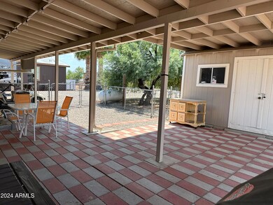 COVERED PATIO AND BREEZEWAY (4)
