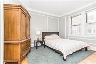 Warwick Condos unit 841, Brookline, MA 02446 - photo 7