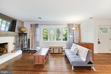 208 Beach Rd, Pasadena, MD 21122 - photo 2