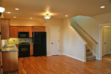 1354 NW Mt Washington Dr, Bend, OR 97701 - photo 5