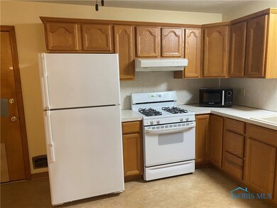 3725 Berkeley Dr, Toledo, OH 43612 - photo 4