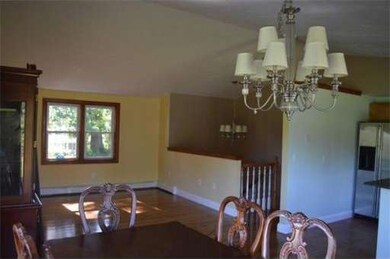 124 Ramshorn Rd, Dudley, MA 01571 - photo 4