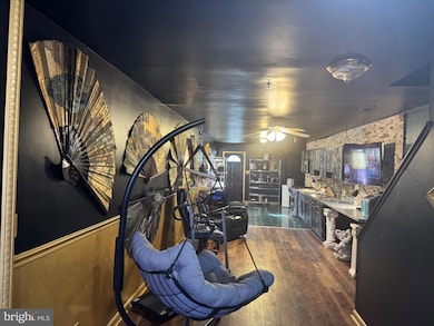 835 E Chase St, Baltimore, MD 21202 - photo 3