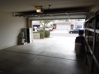 Garage 2