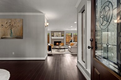 10315 Piping Rock Ln, Houston, TX 77042 - photo 6