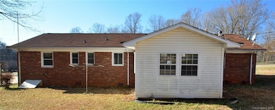 2398 S Chipley Ford Rd, Statesville, NC 28625 - photo 3