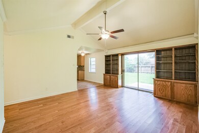 10603 Kirkdale Dr, Houston, TX 77089 - photo 6