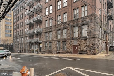 428 N 13th St unit 3B, Philadelphia, PA 19123 - photo 2