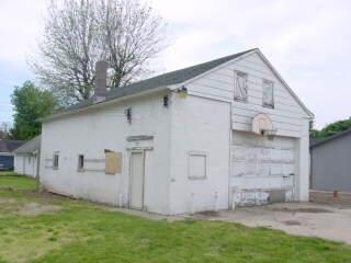 102 S State St, Goldsmith, IN 46045 - photo 3