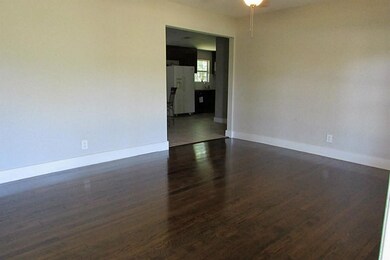 10830 Stover St, Houston, TX 77075 - photo 3