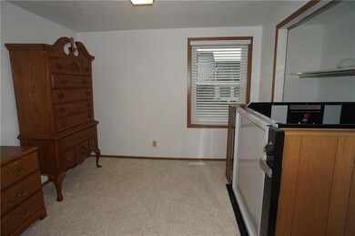 907 Columbus Ave, Batesville, IN 47006 - photo 7