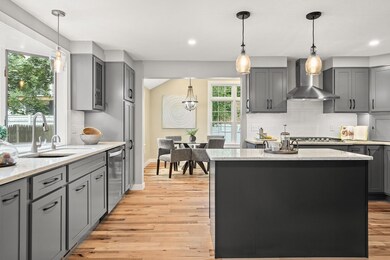 18 Franklin St, Newburyport, MA 01950 - photo 7