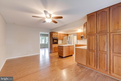 12521 Saber Ln, Bowie, MD 20715 - photo 7