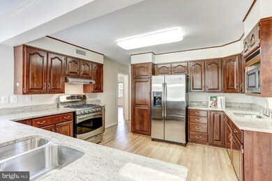 2345 Dale Dr, Falls Church, VA 22043 - photo 7