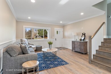 730 E Hillside Rd, Naperville, IL 60540 - photo 2