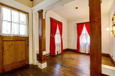 858 Park St, Columbus, OH 43215 - photo 6