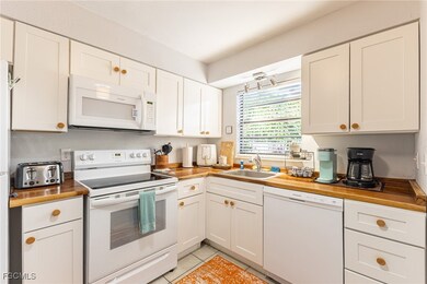 13433 Heald Ln unit 4A, Fort Myers, FL 33908 - photo 5