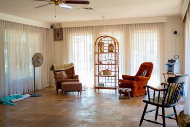 306 W Foley St, Alvin, TX 77511 - photo 6