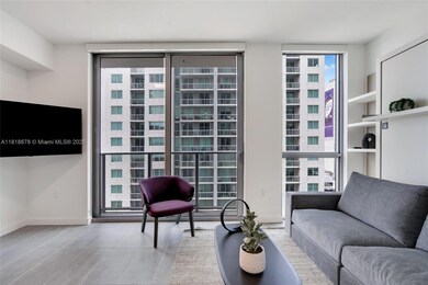 227 NE 2nd St unit 2810, Miami, FL 33132 - photo 4