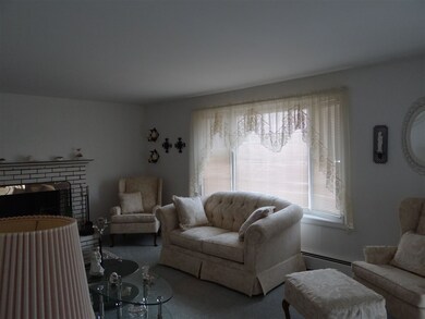 46 Cheyenne Dr, Nashua, NH 03063 - photo 3