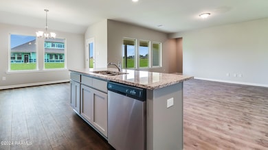 222 Hadley 6