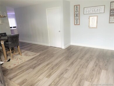 7040 SW 41st Ct, Davie, FL 33314 - photo 3