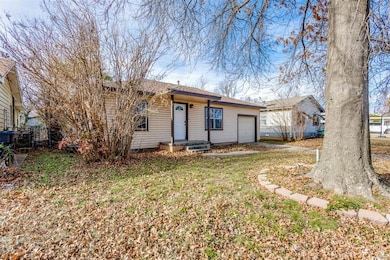 608 S 8th St, Yukon, OK 73099 - photo 3