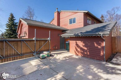 12001 Woodway Cir Anchorage AK-small-016