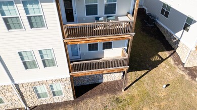 57 Windgate Cir unit 103, Fishersville, VA 22939 - photo 6